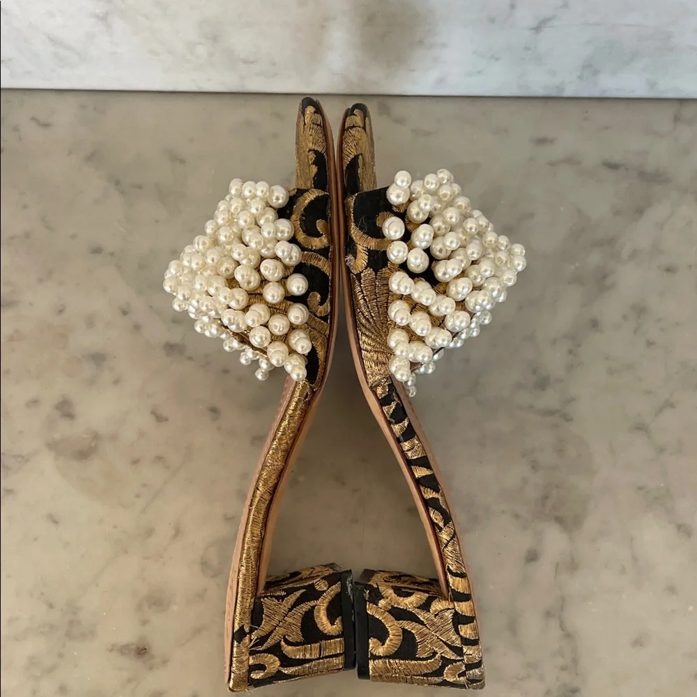 TORY BURCH Tatiana White Pearl Black Gold Brocade Slides Sandal 6M